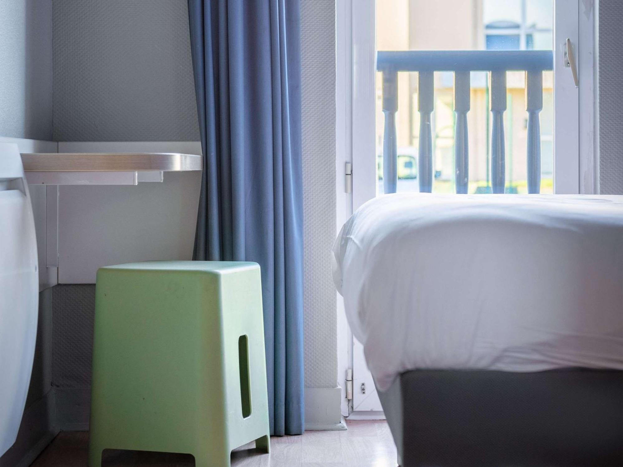 Ibis Budget Caen Herouville Exteriör bild